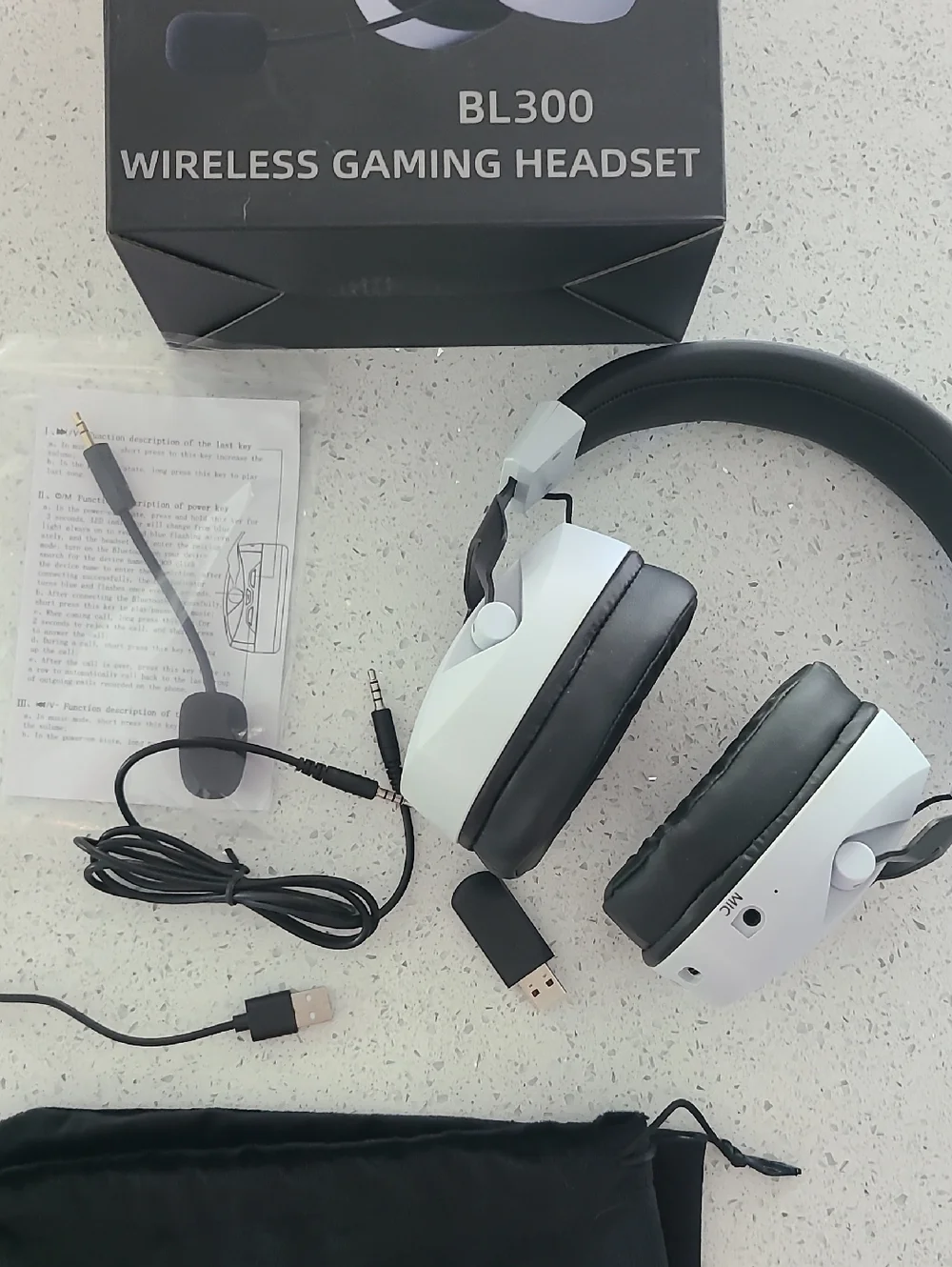 BL300 Wireless Gaming Headset LIKE NEW, NEVER USED with ALL Accessories and Box